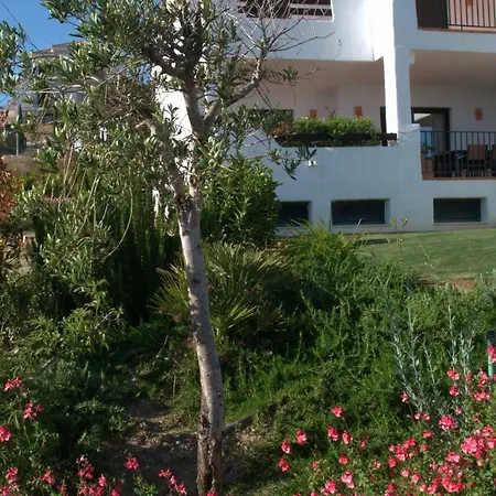 Augusta Sunshine Sea & Golf Apartment