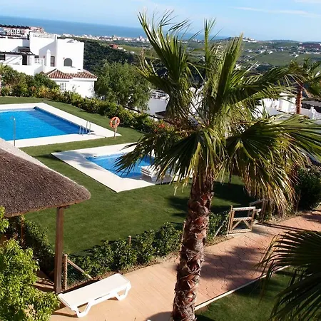Augusta Sunshine Sea & Golf Apartment *